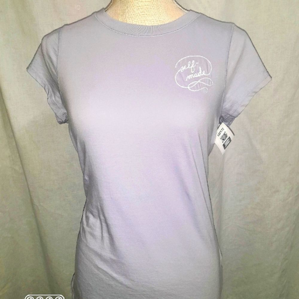 Universal Thread Lilac Colored "Self-Made" Tee - Picture 2 of 11